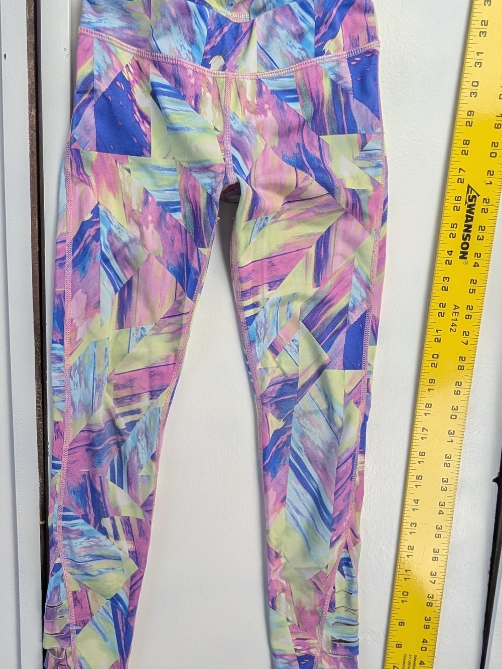 90 Degree By Reflex Multicolor Geometric Leggings - Pink, Blue & Green